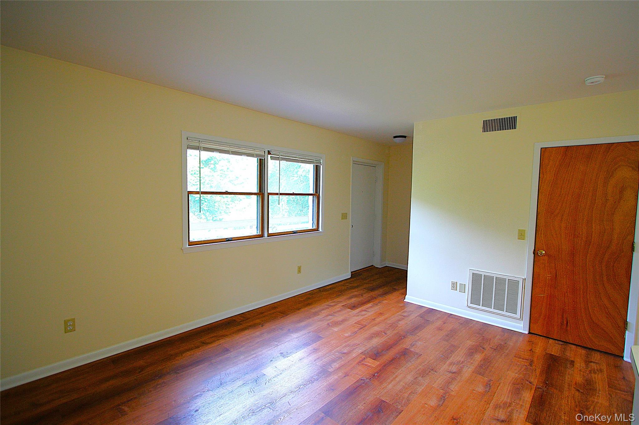 3115 Albany Post Road 2