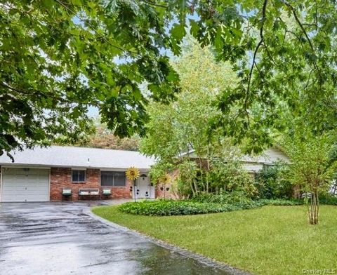 10 Ardendale Road East Northport NY 11731