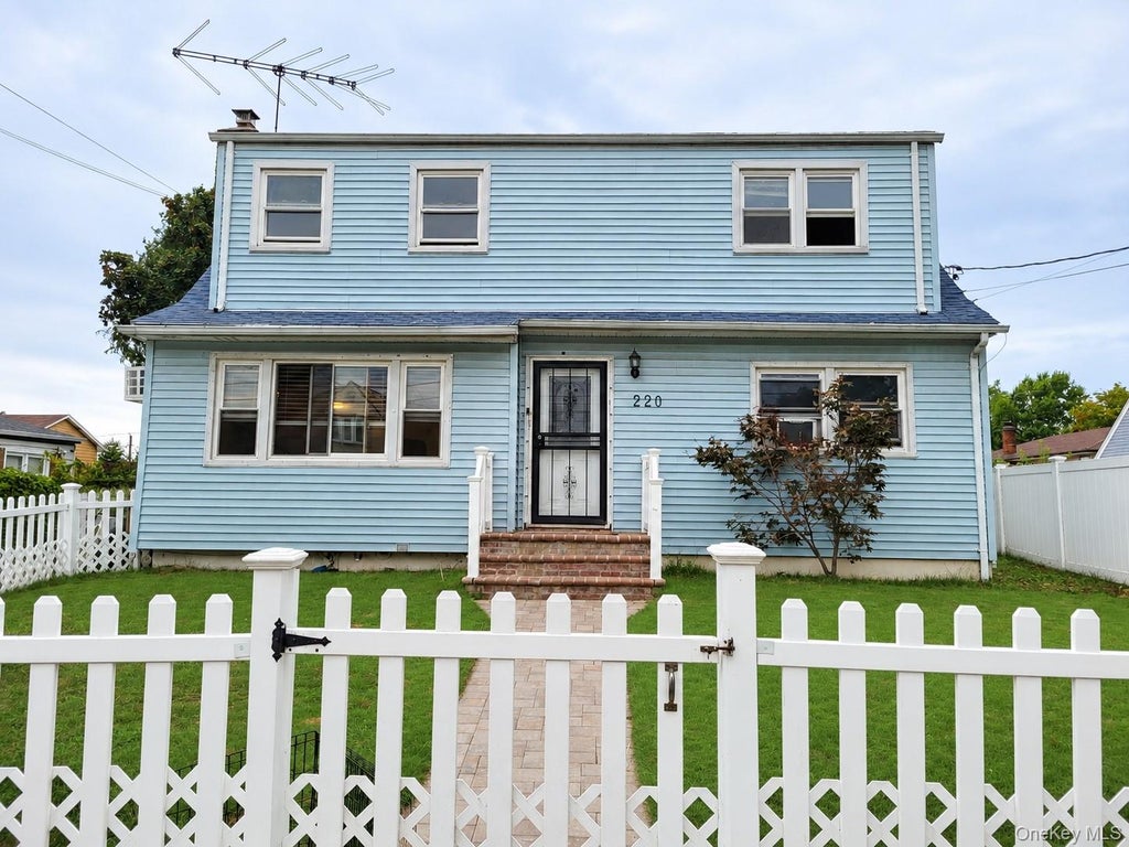 Photo of 220 Lehrer Avenue, Elmont, NY 11003 (MLS # 1049326)