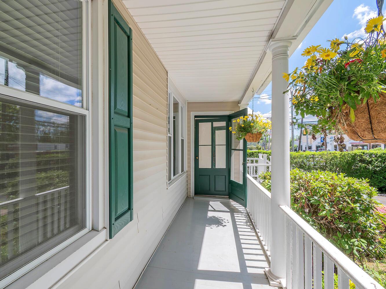 8 Glen Avenue
