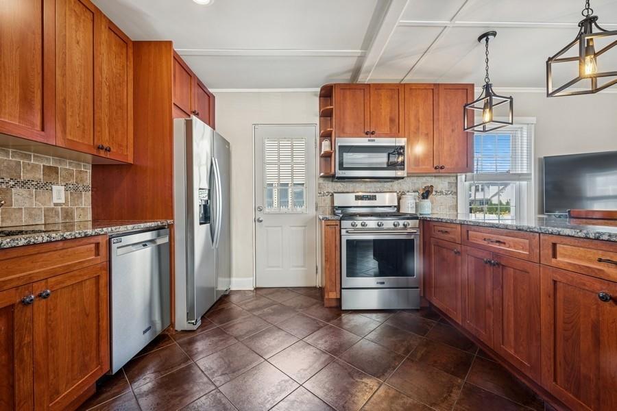 2660 Rosebud Avenue, Merrick, New York image 3