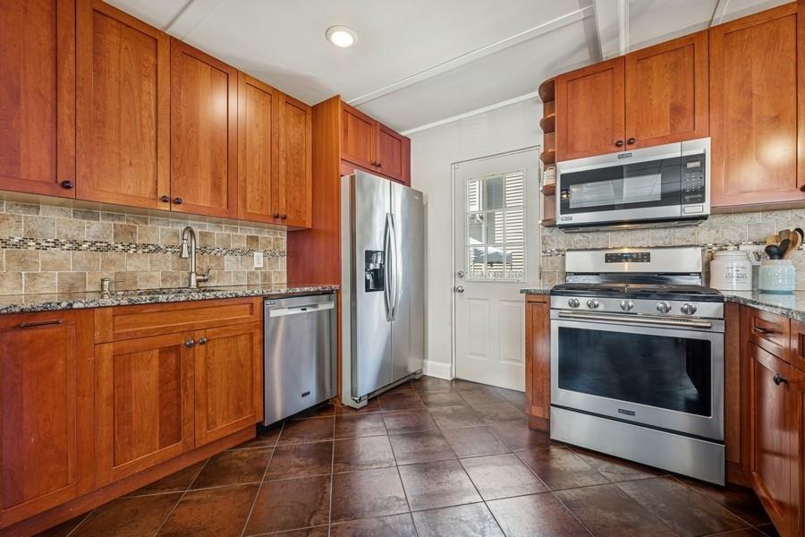 2660 Rosebud Avenue, Merrick, New York image 4