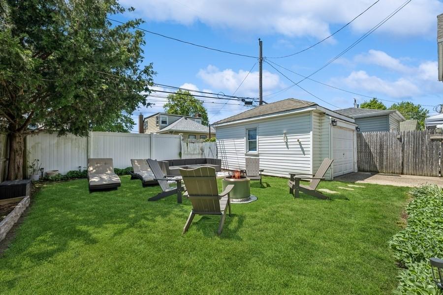 2660 Rosebud Avenue, Merrick, New York image 22