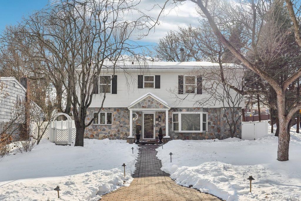 Photo of 56 Hewitt Avenue, Bronxville, NY 10708 (MLS # 956635)