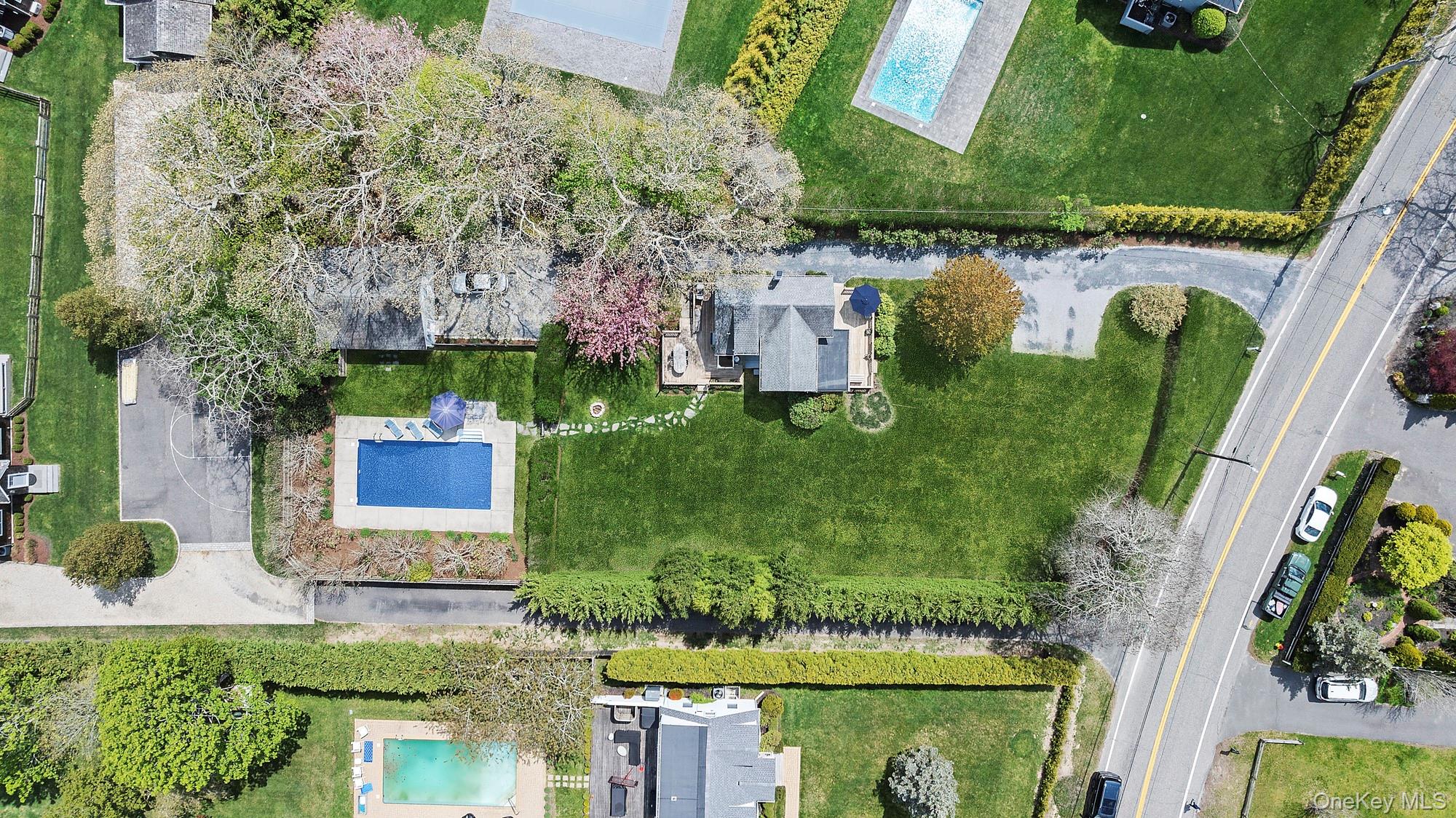 24 Baycrest Avenue