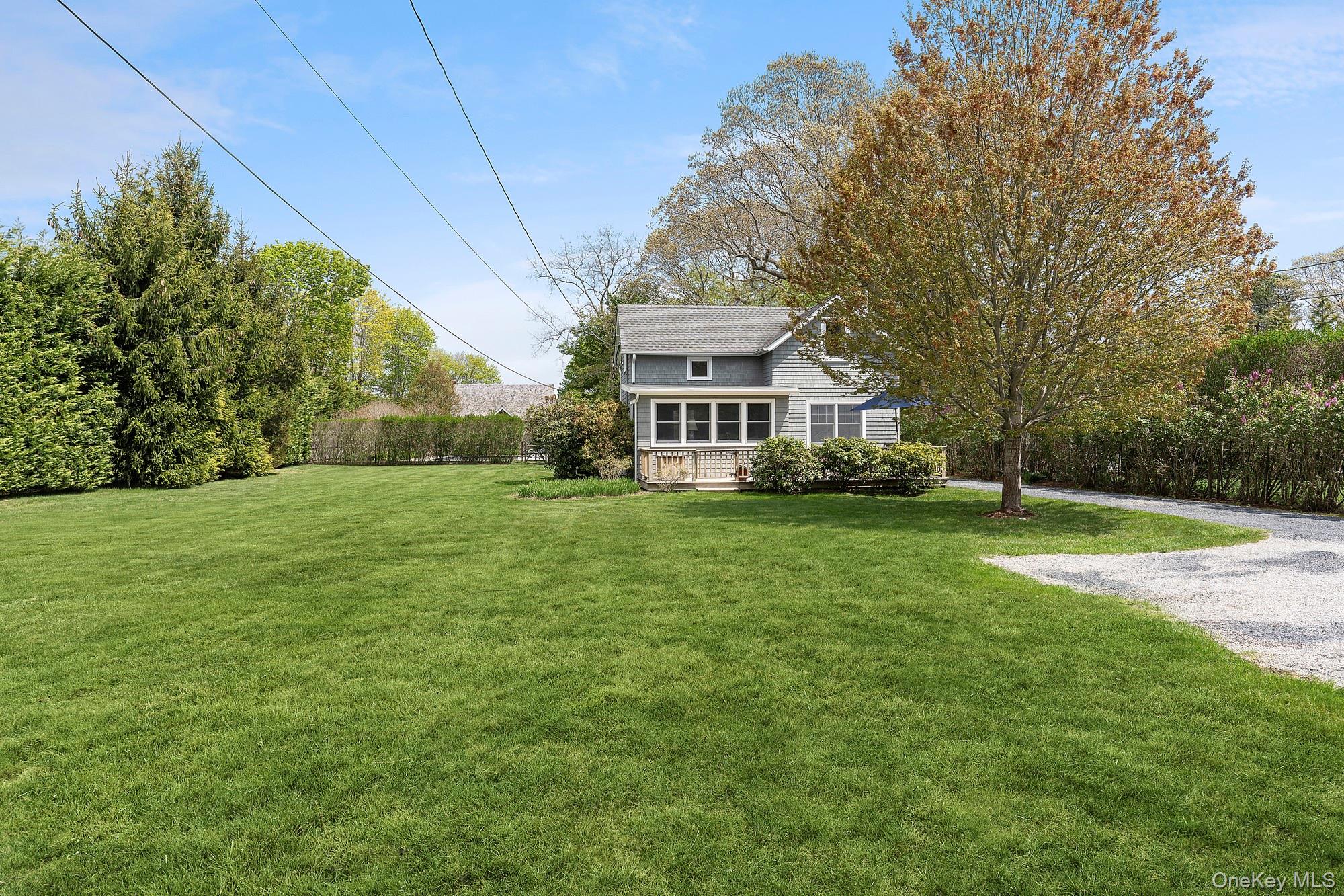 24 Baycrest Avenue