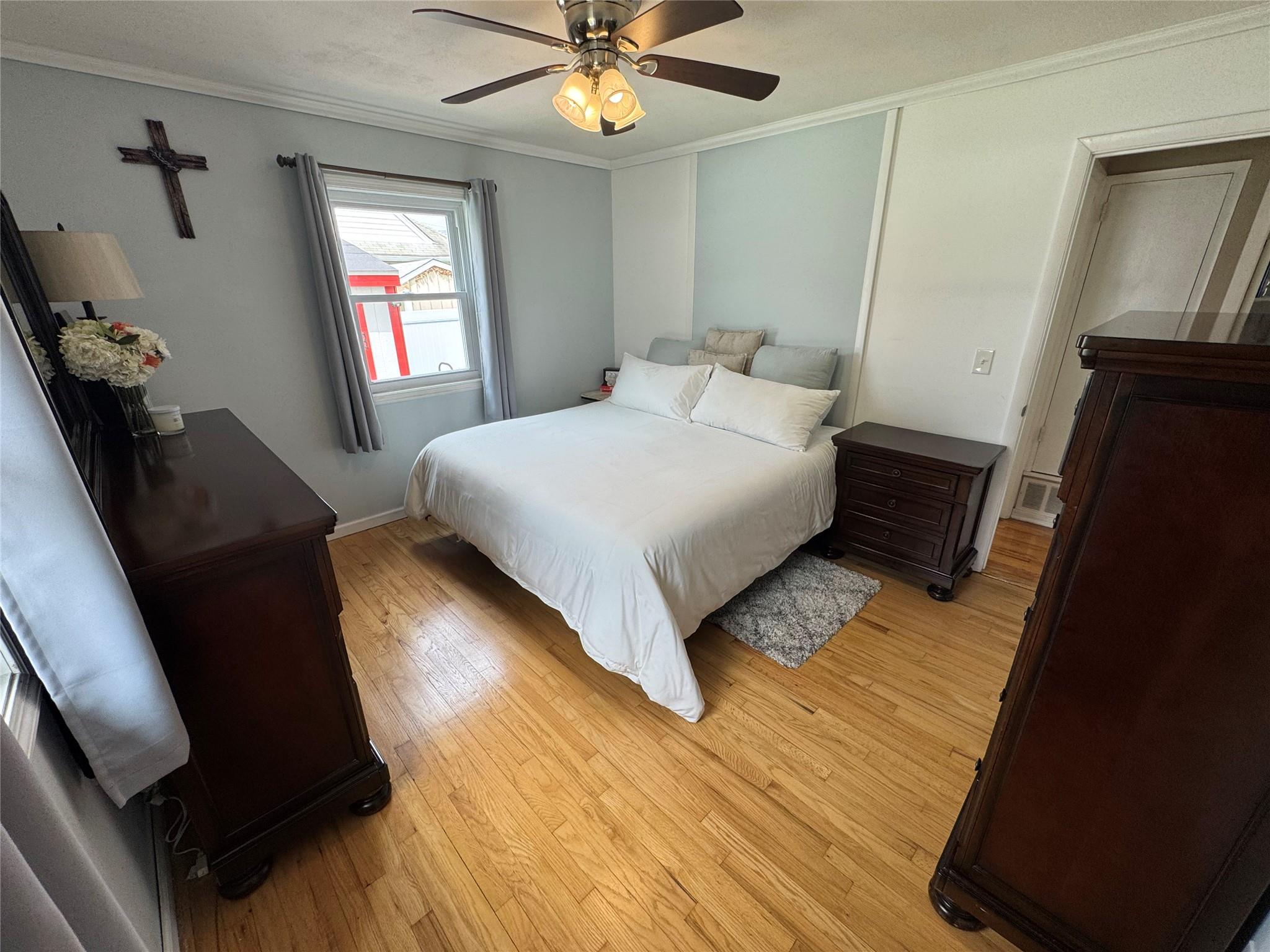 46 Jackson Street, East Islip, New York image 13