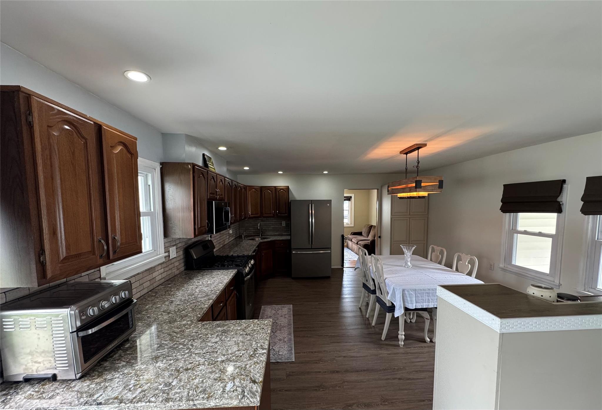 46 Jackson Street, East Islip, New York image 2