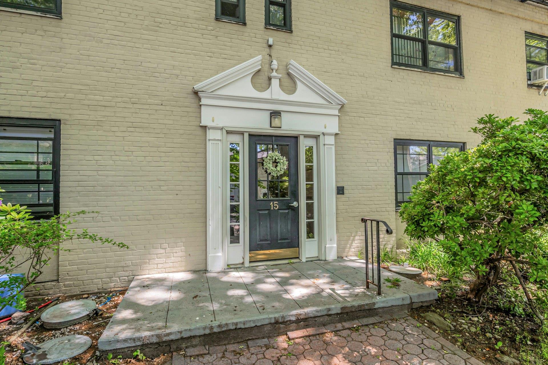 15 Manchester Road #2L, Eastchester, New York image 3
