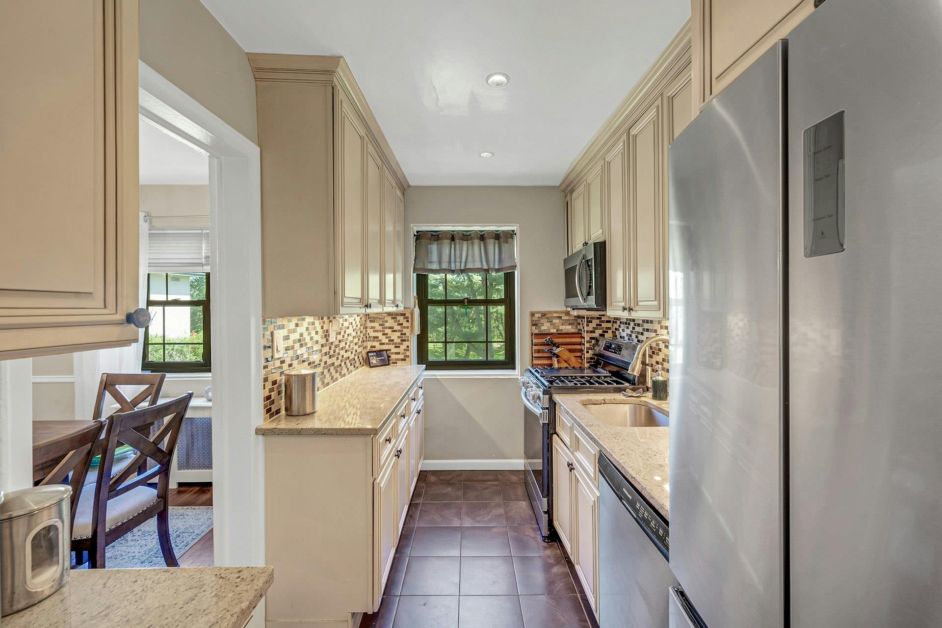 15 Manchester Road #2L, Eastchester, New York image 12