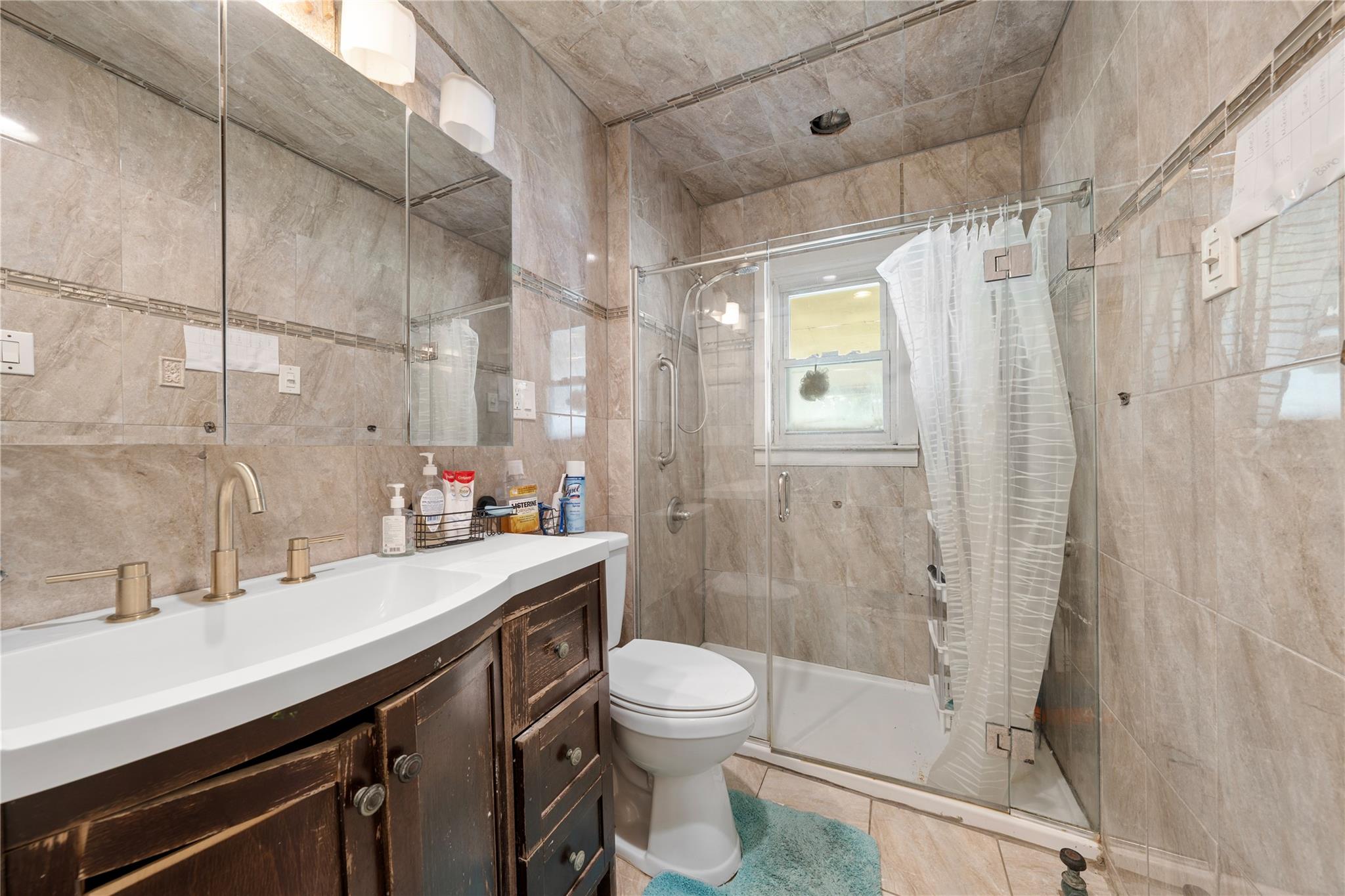 917 Henry Street, Uniondale, New York image 7
