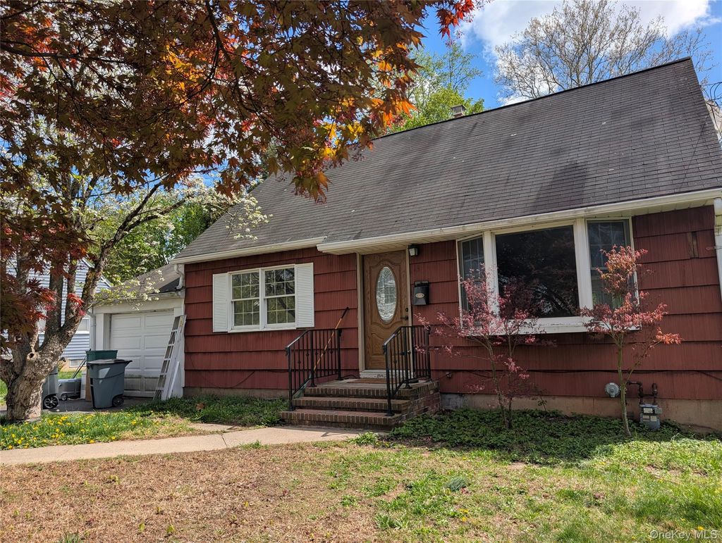 Photo of 13 Venter Lane, Nanuet, NY 10954 (MLS # 995276)