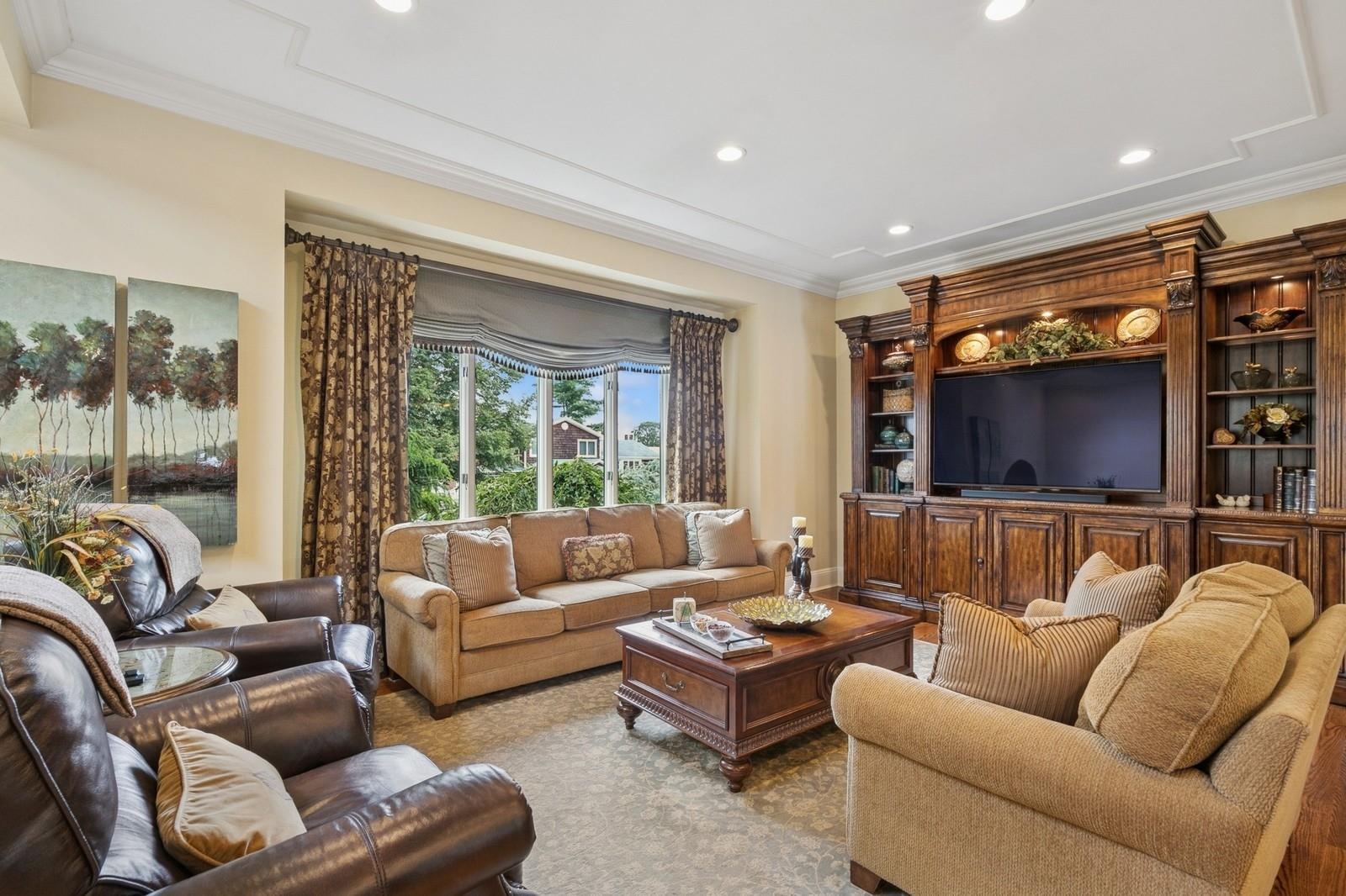 53 Orange Drive