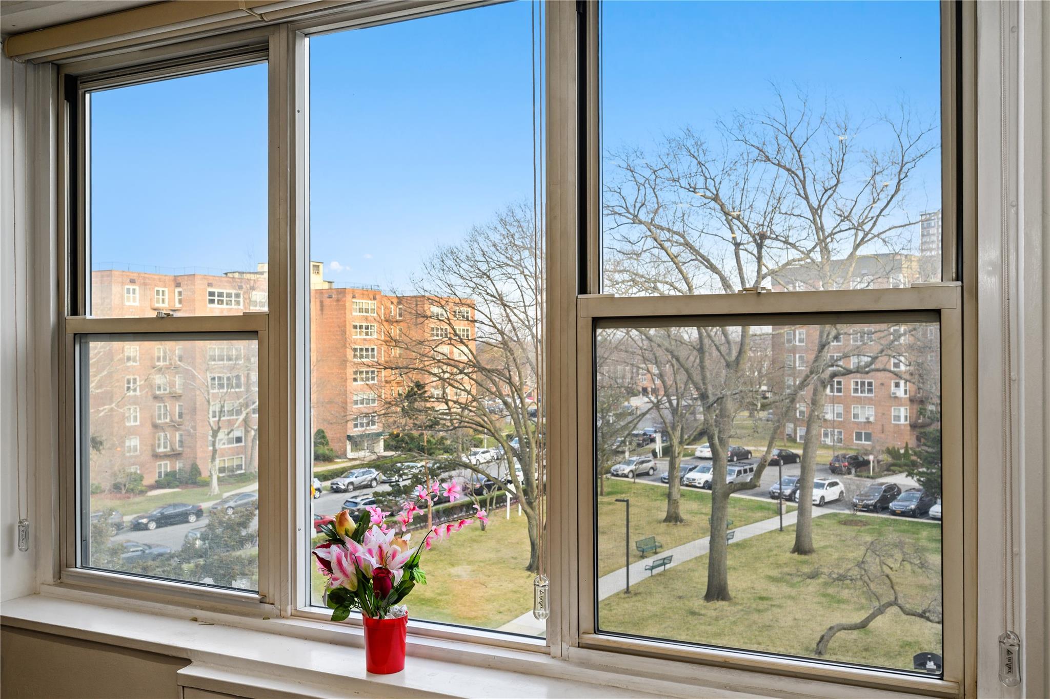 Property for Sale at 211th Street Street 4E, Bayside, Queens, NY - Bedrooms: 1 
Bathrooms: 1 
Rooms: 4  - $270,000
