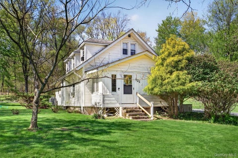 Homes For Sale - 721 Goshen Turnpike<br/> Circleville, NY 10919