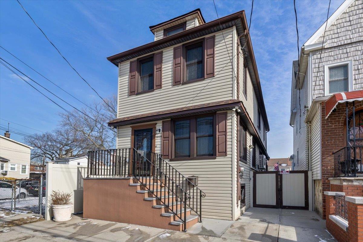 Property for Sale at Gillespie Avenue, Bronx, New York - Bedrooms: 4 
Bathrooms: 3  - $1,269,999