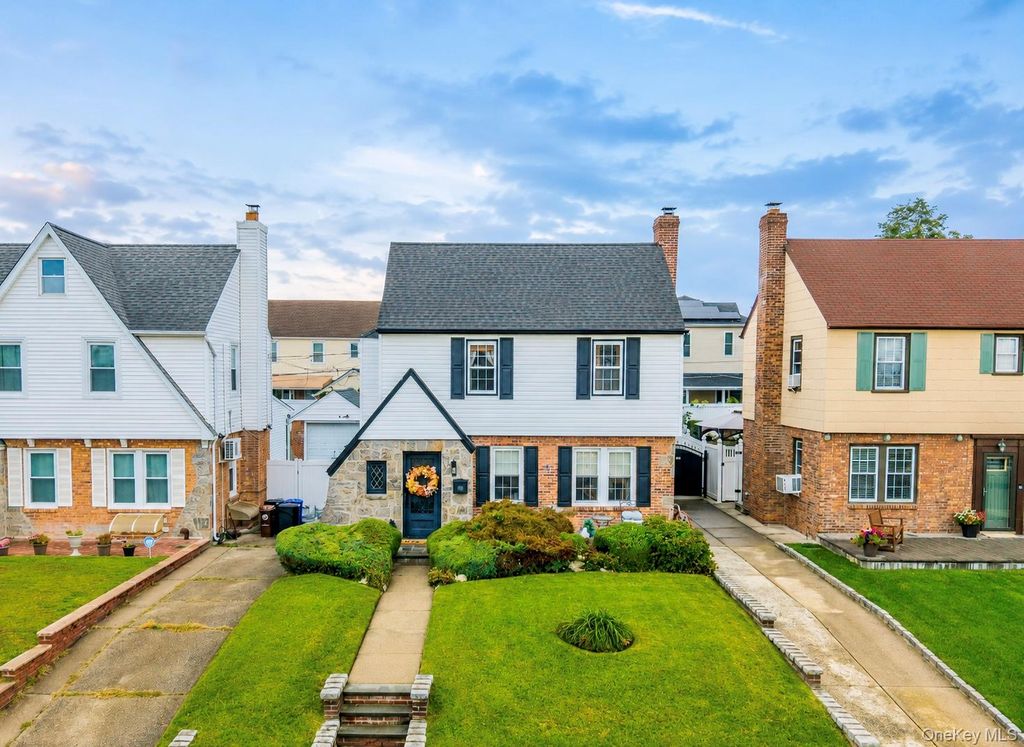 Photo of 166-31 24th Road, Whitestone, NY 11357 (MLS # 1030646)