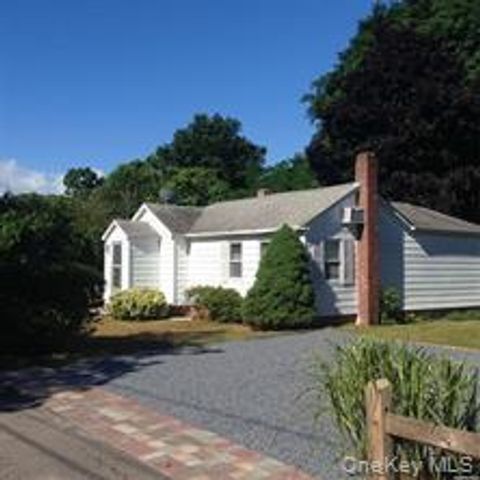 3 Lincoln Street Westhampton NY 11977