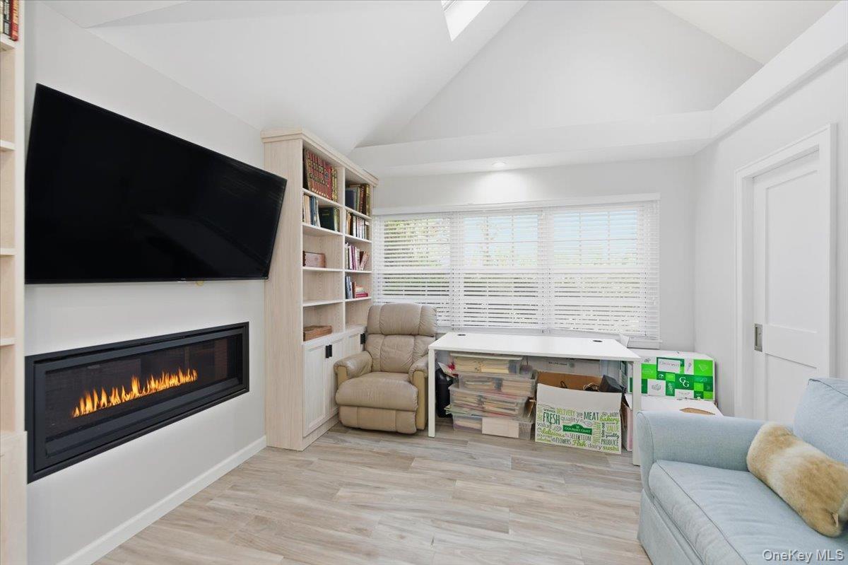 Atlantic Beach, New York 11509, United States, 6 Bedrooms Bedrooms, ,4 BathroomsBathrooms,Residential,Active,248380