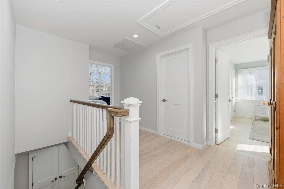 Atlantic Beach, New York 11509, United States, 6 Bedrooms Bedrooms, ,4 BathroomsBathrooms,Residential,Active,248380