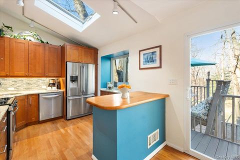 Tiny photo for 34 Western Drive, Ardsley, NY 10502 (MLS # 952656)