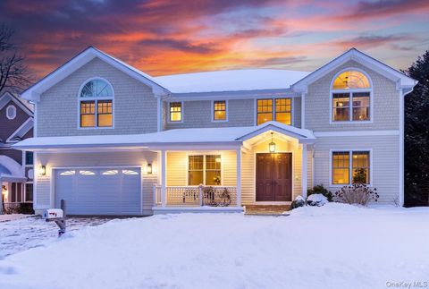 Photo of 9 Constance Avenue, Dobbs Ferry, NY 10522 (MLS # 958942)