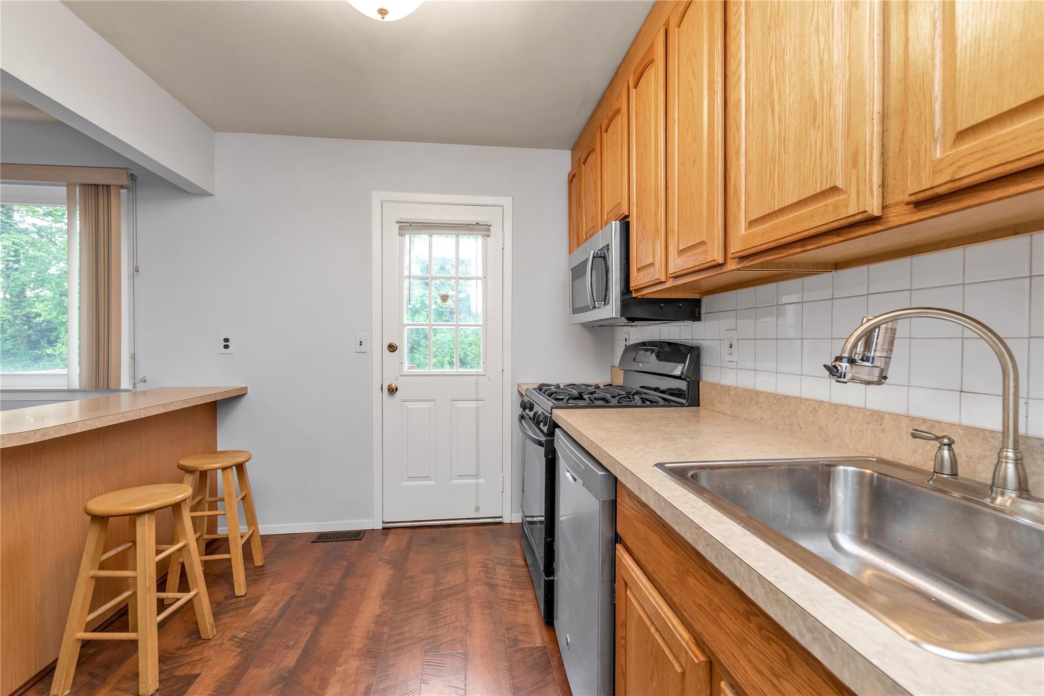 36 Town House Drive #36, Massapequa Park, New York image 8