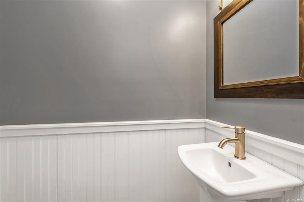 36 Town House Drive #36, Massapequa Park, New York image 10
