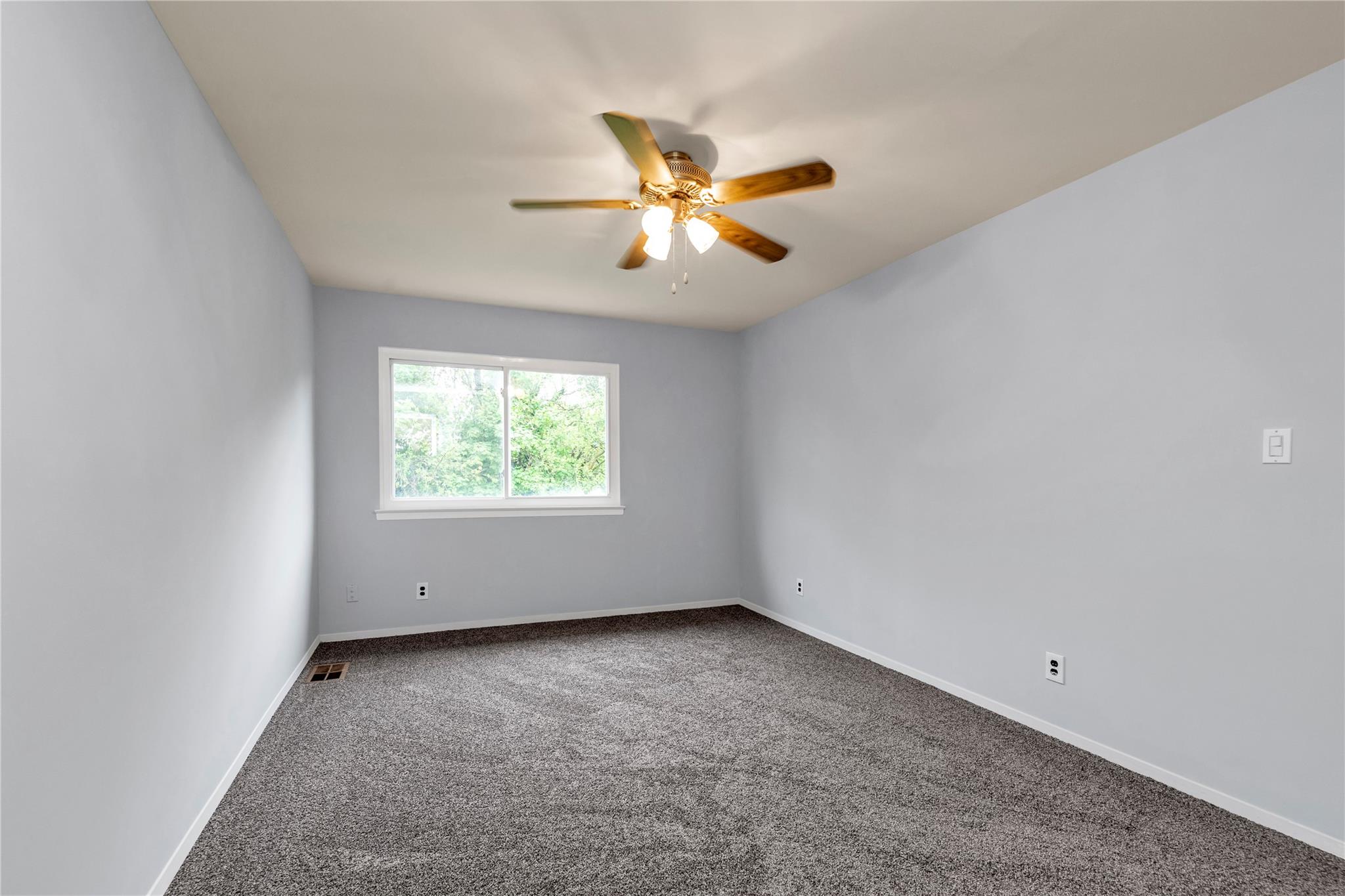 36 Town House Drive #36, Massapequa Park, New York image 11