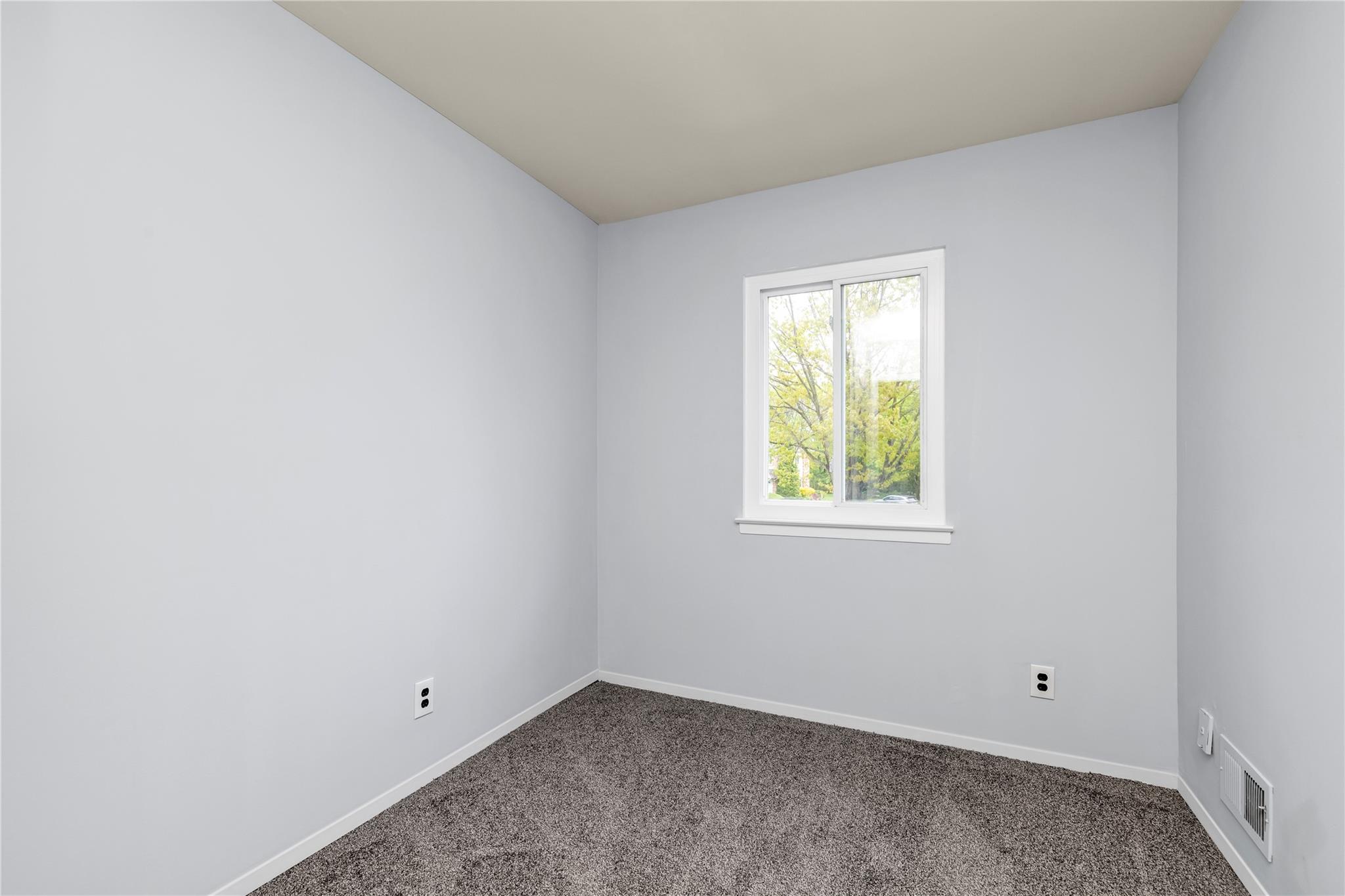 36 Town House Drive #36, Massapequa Park, New York image 13
