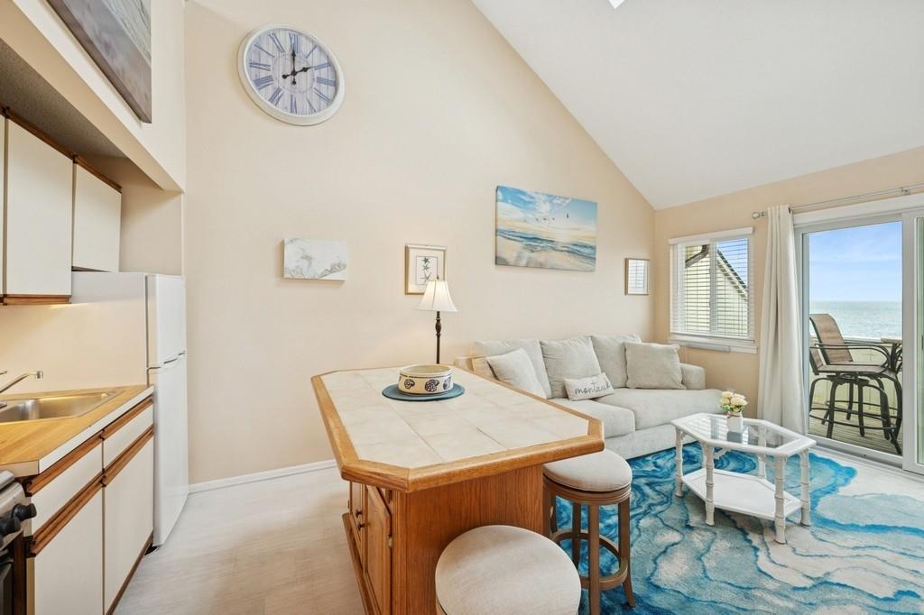 22 Soundview Drive 207