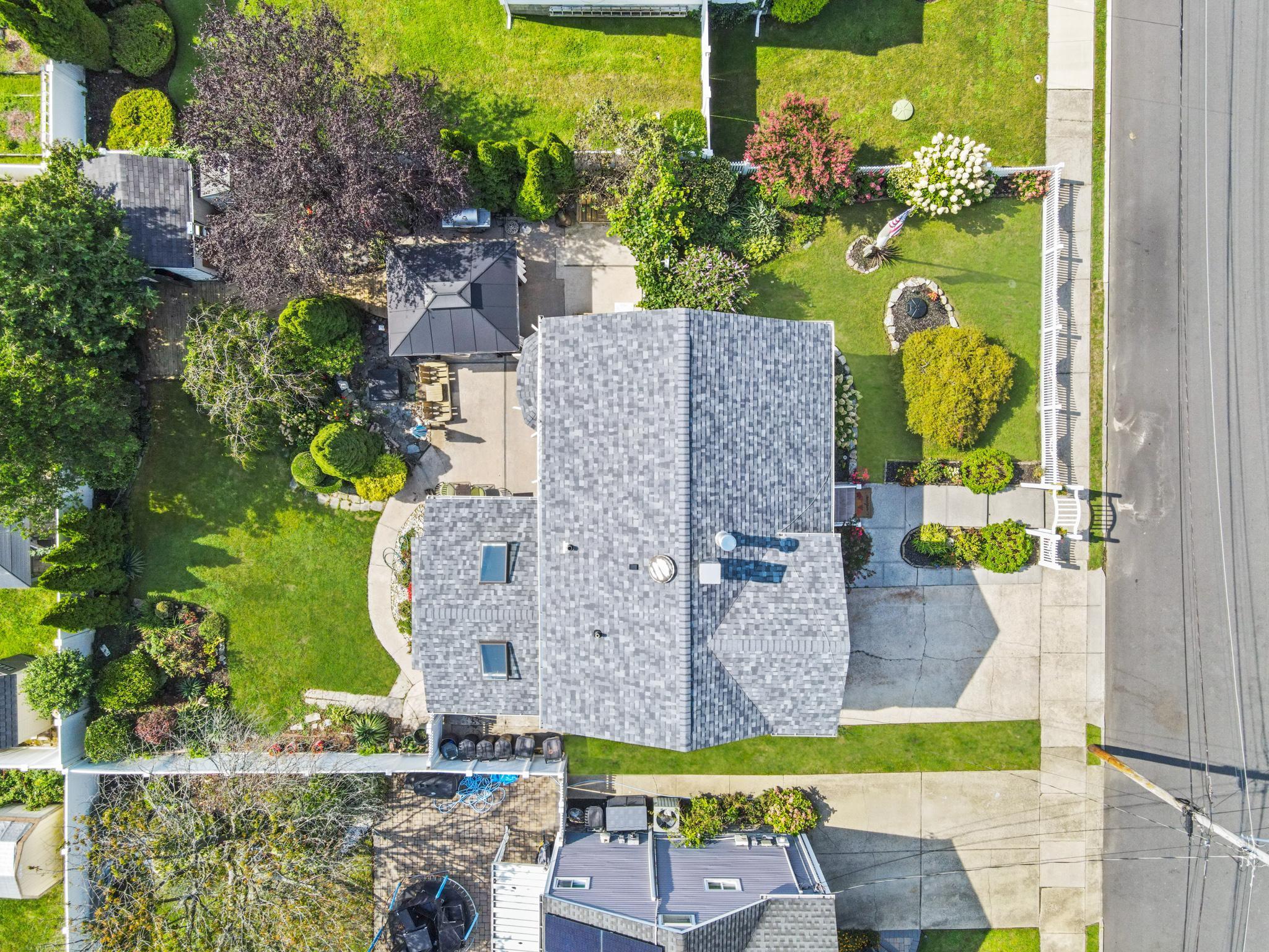 9 Duke Street, North Babylon, New York image 17
