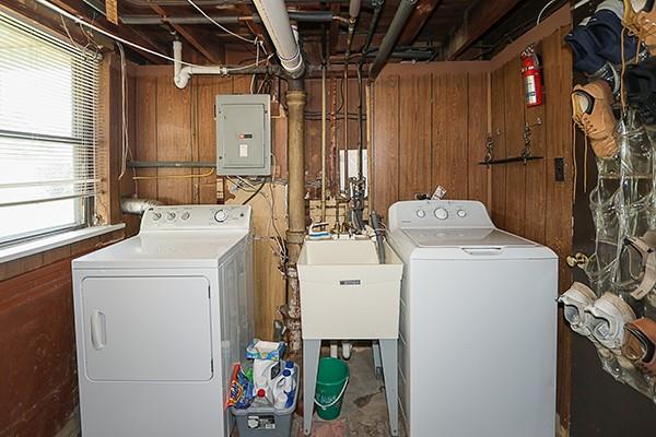 32 Pembroke Drive, Massapequa, New York image 20