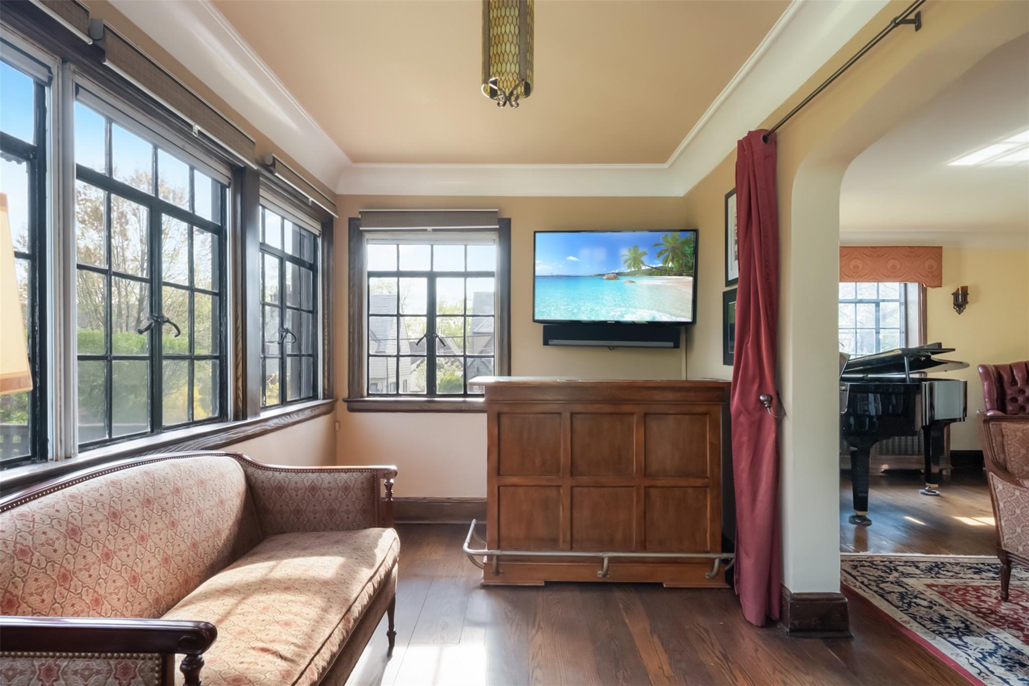 870 James Street, Pelham, New York image 9