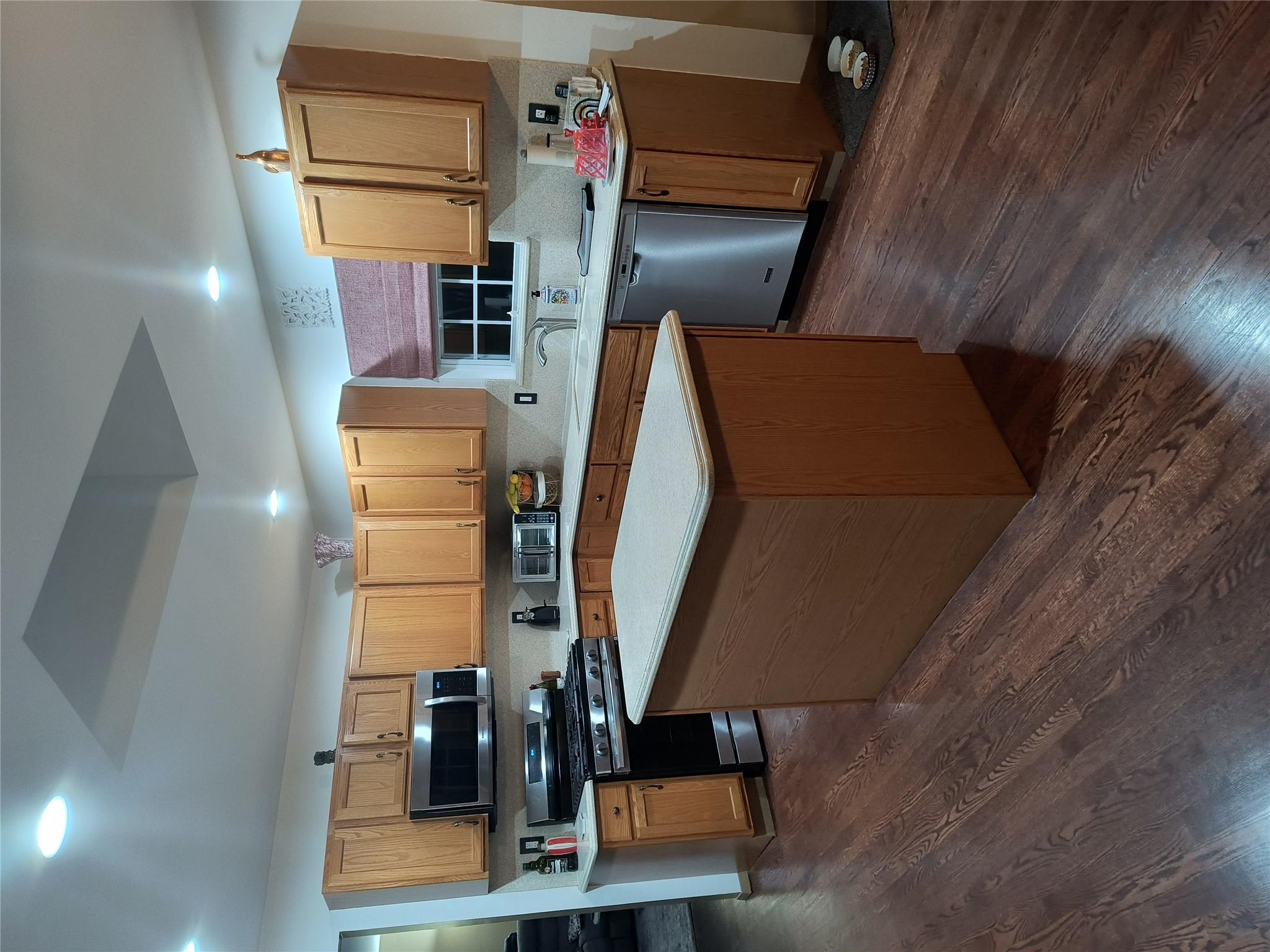 6 Susan Lane, Middle Island, New York image 6