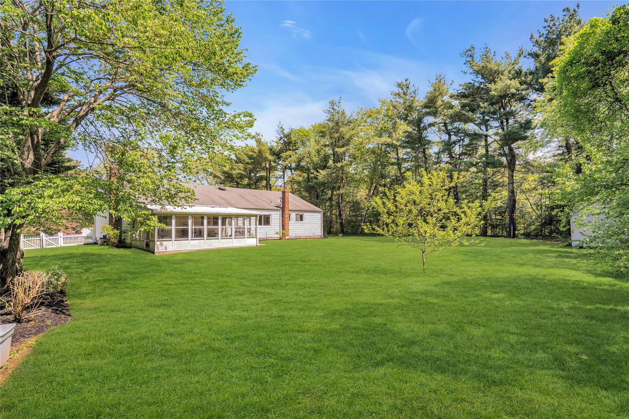 25 Gleason Drive, Dix Hills, New York image 42