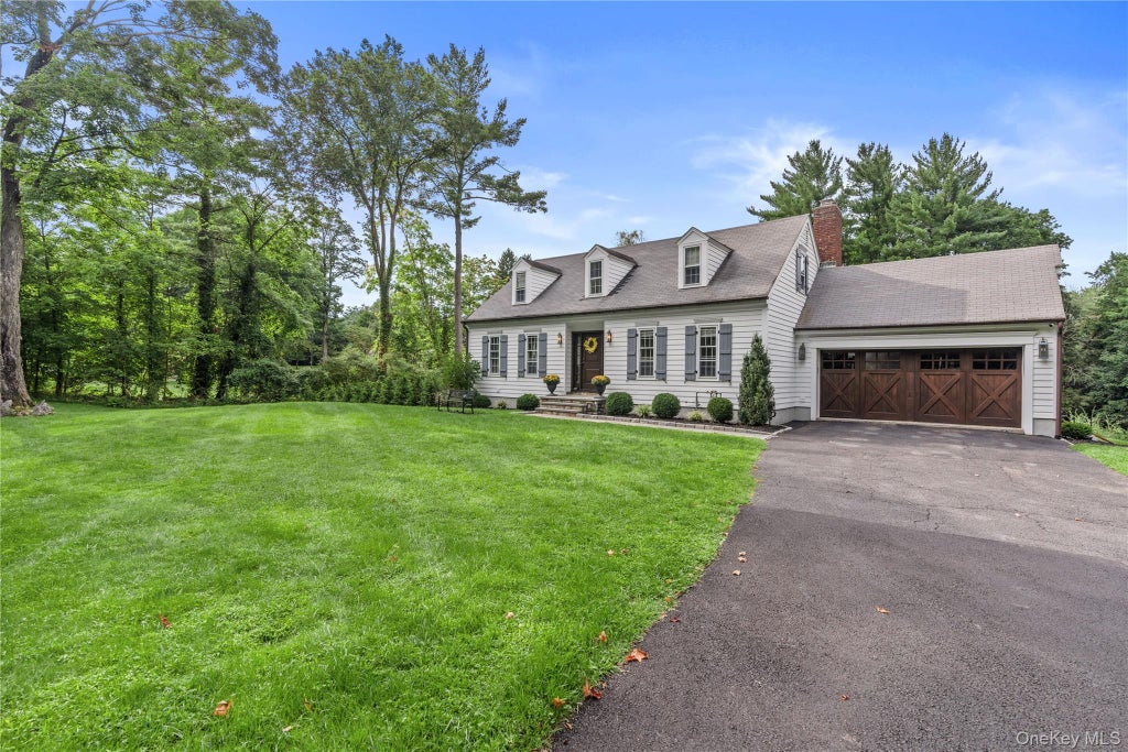 Photo of 406 Bedford Road, Chappaqua, NY 10514 (MLS # 1044050)