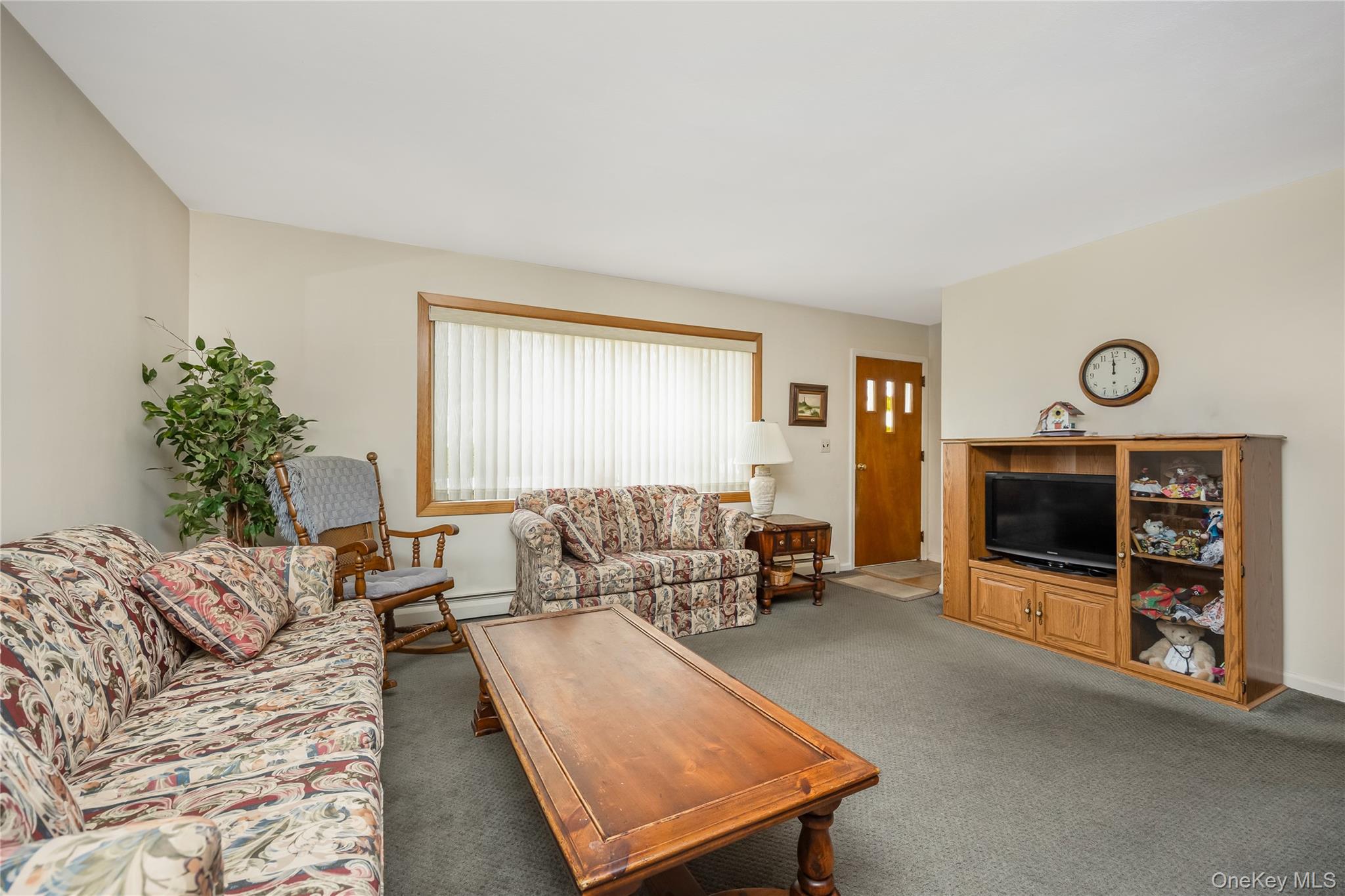 35 W Chestnut Street