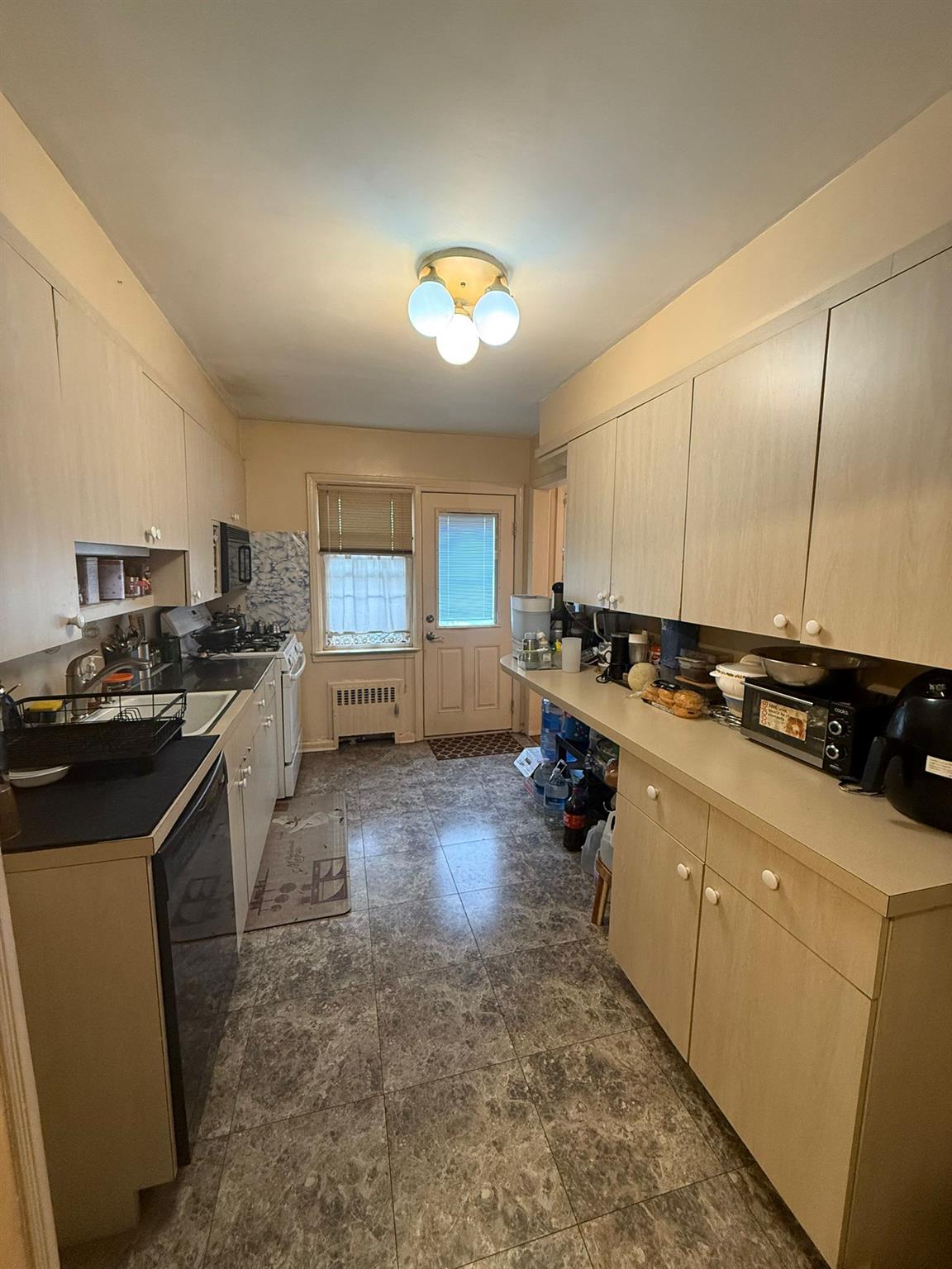 61 Gateway Rockville Center, Rockville Centre, New York image 6
