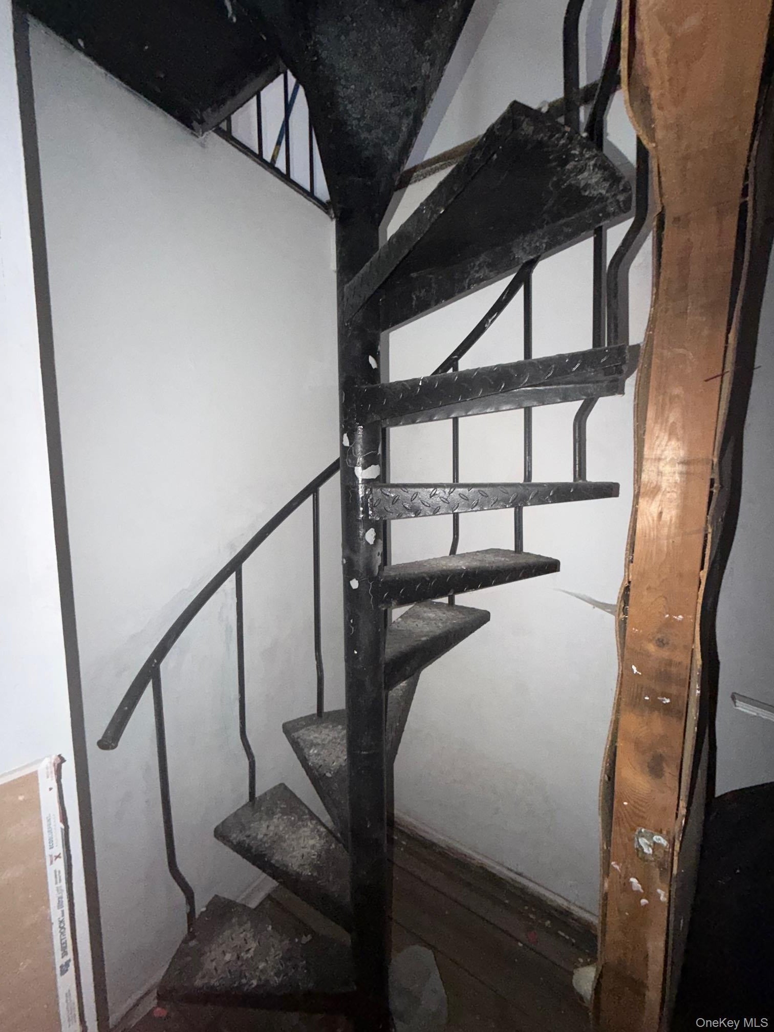 972 E 88th Street 1 - Photo 4