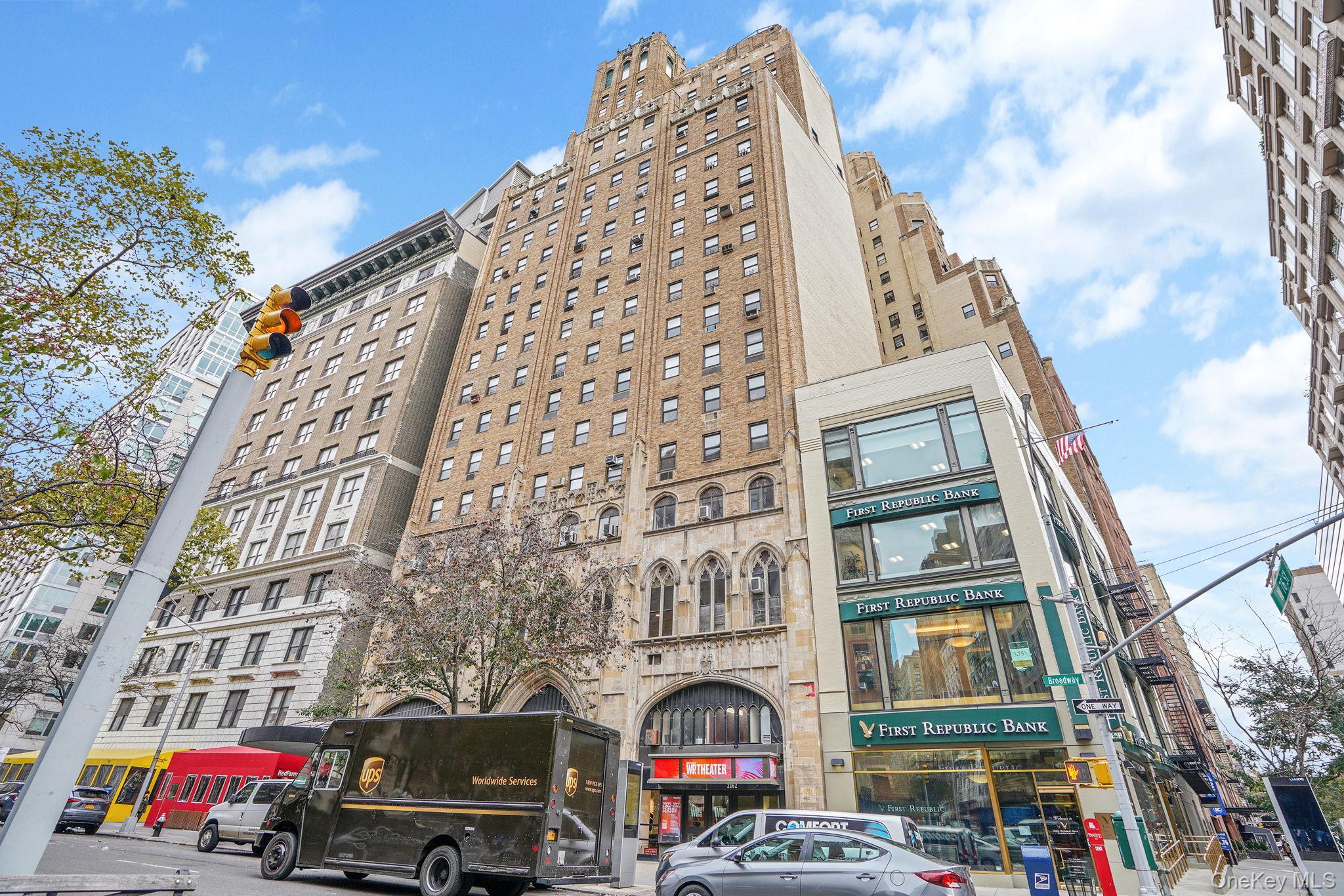 2166 Broadway 22B