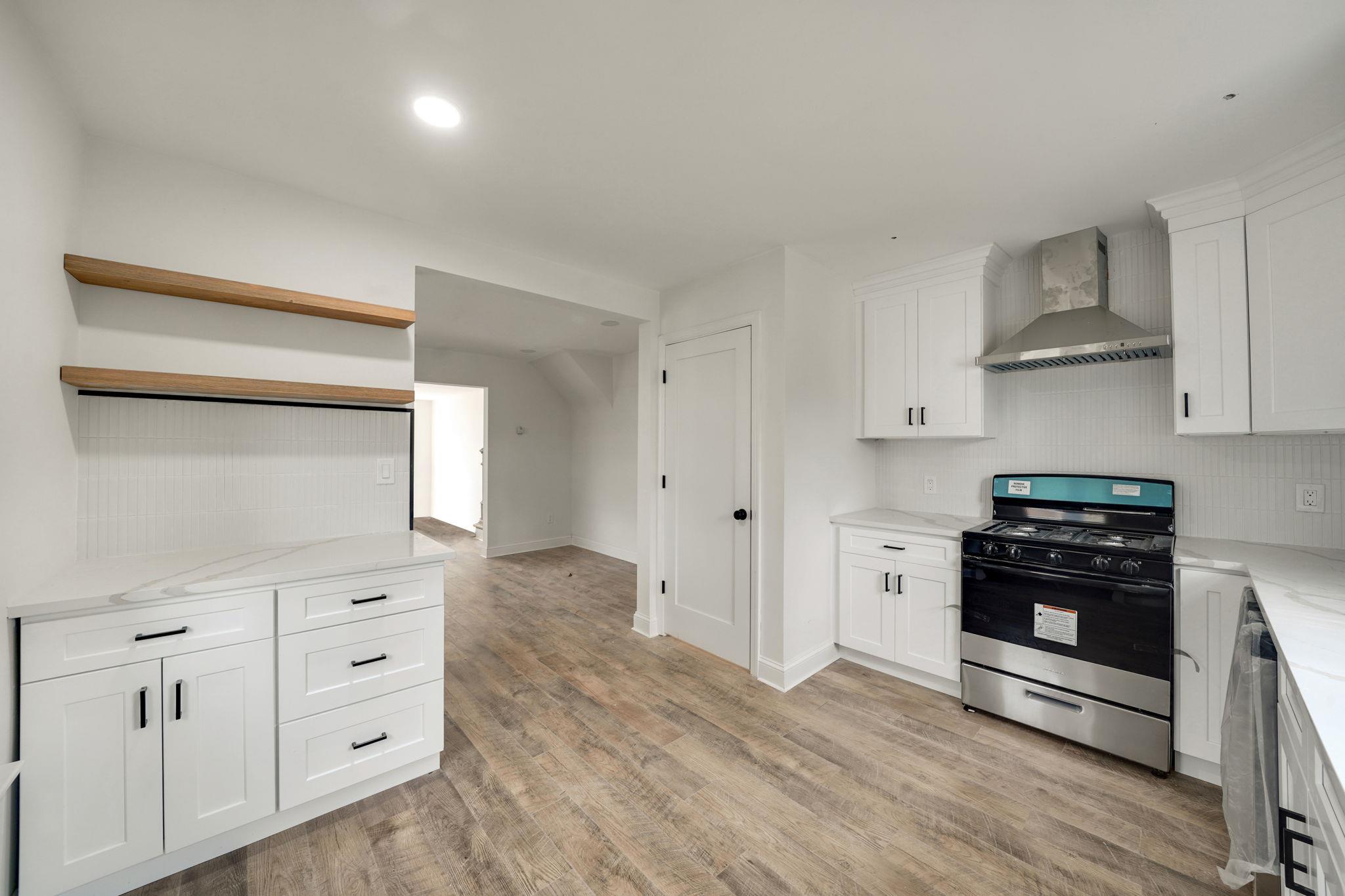 163 Wright Avenue, Malverne, New York image 6