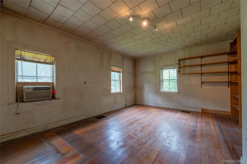 Photo of 11 Little Brooklyn Road, Warwick, NY 10990 (MLS # 1016011)