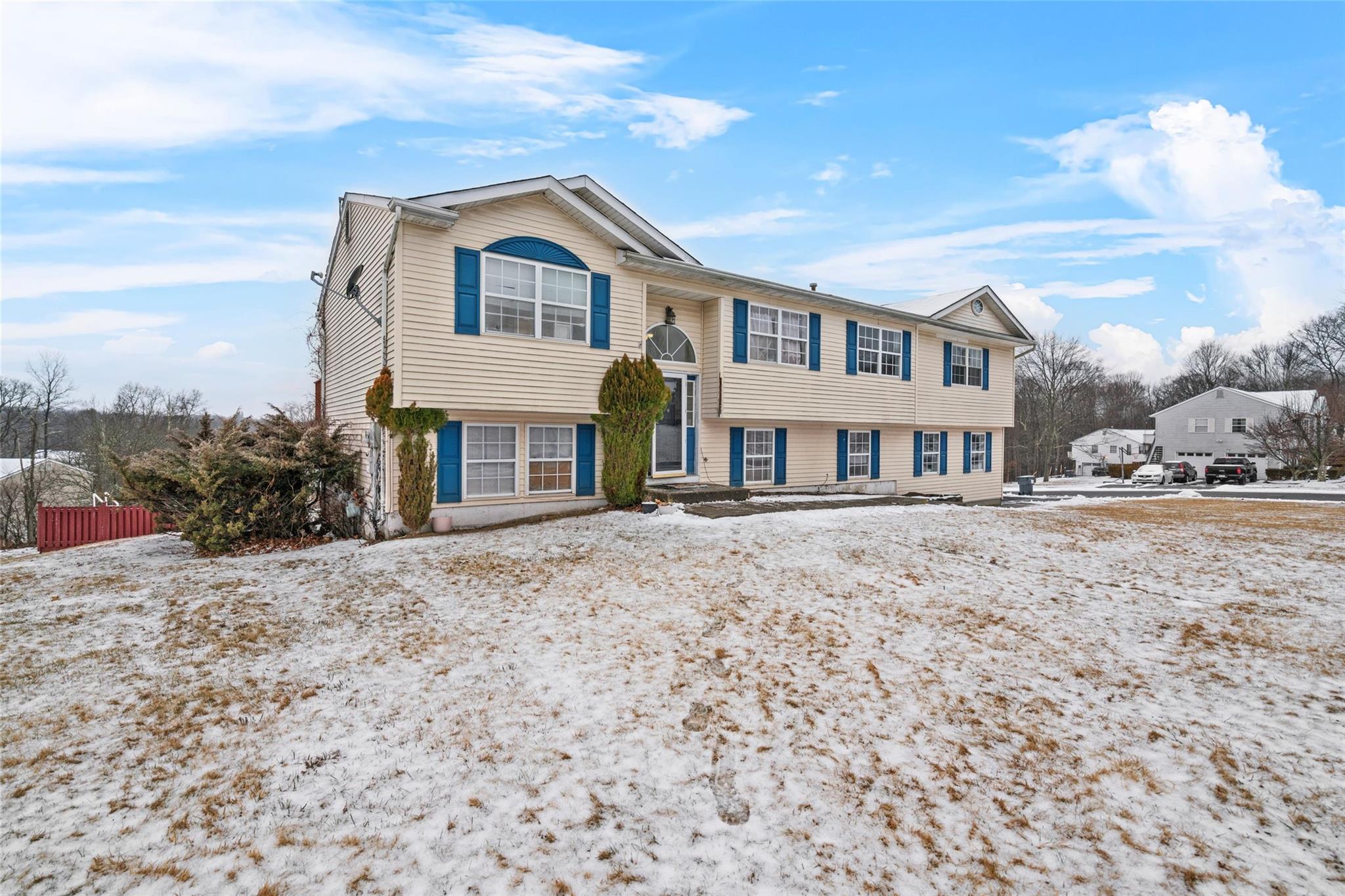11 Stanford Drive, Highland Mills, New York image 3