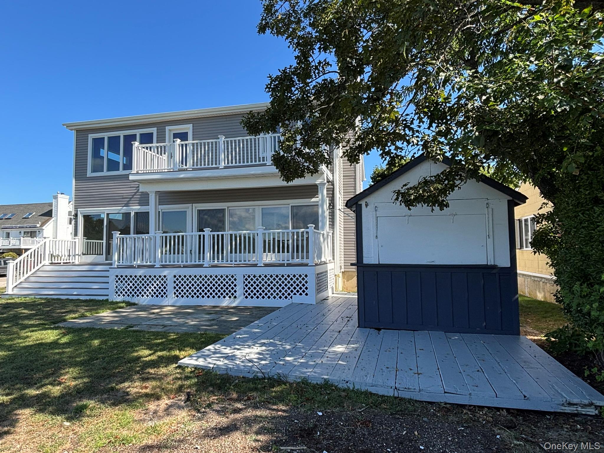 35 Adams Avenue