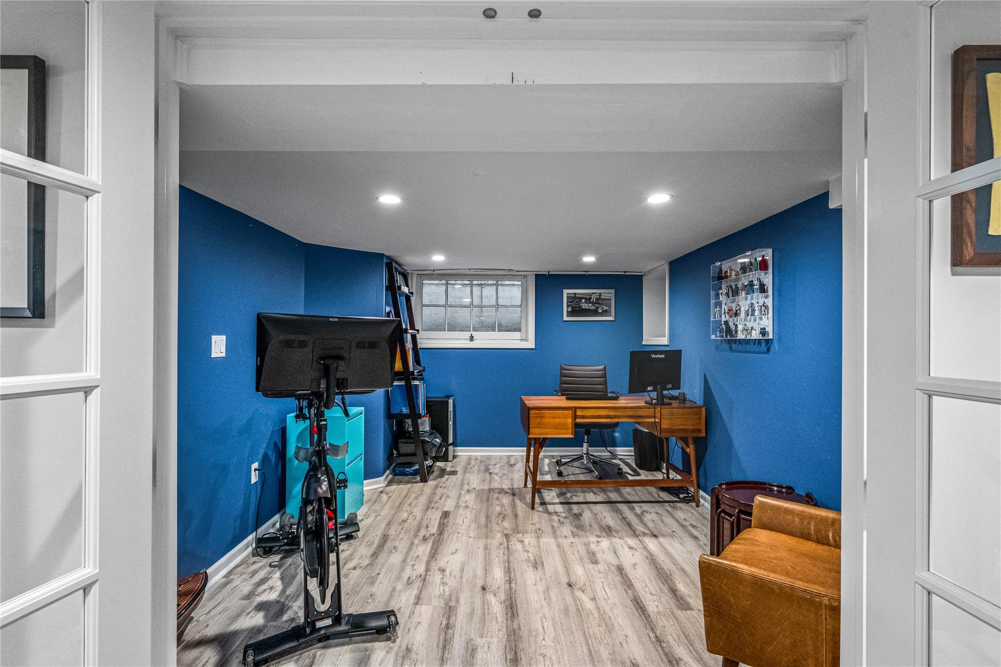 118 Euston Road, Garden City, New York image 31