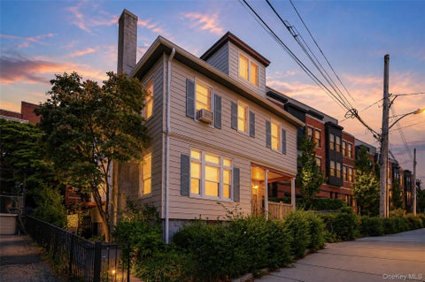 Multifamily For Rent - 8 Windle Park<br/> Tarrytown, NY 10591