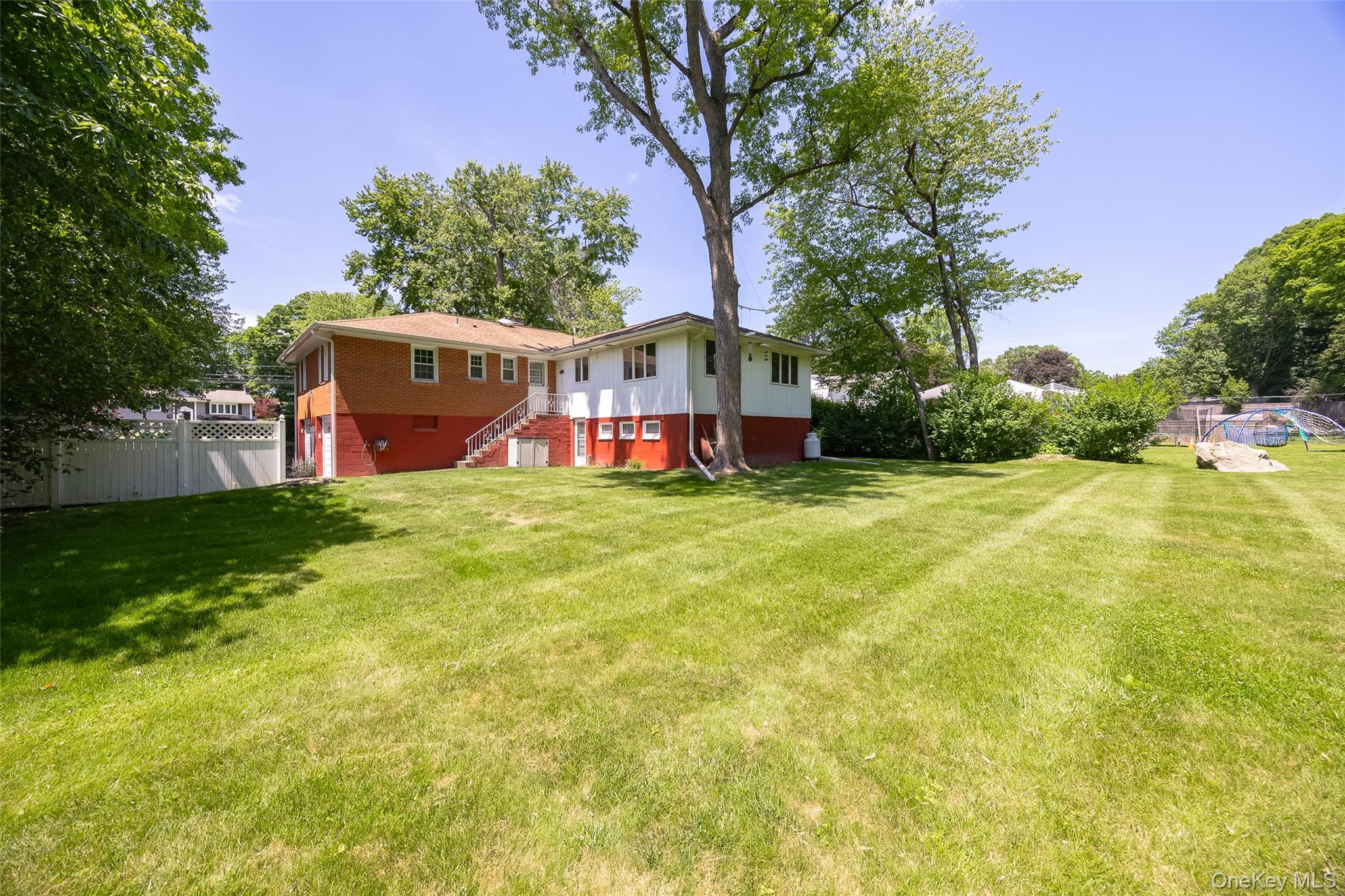 89 Edgehill Drive