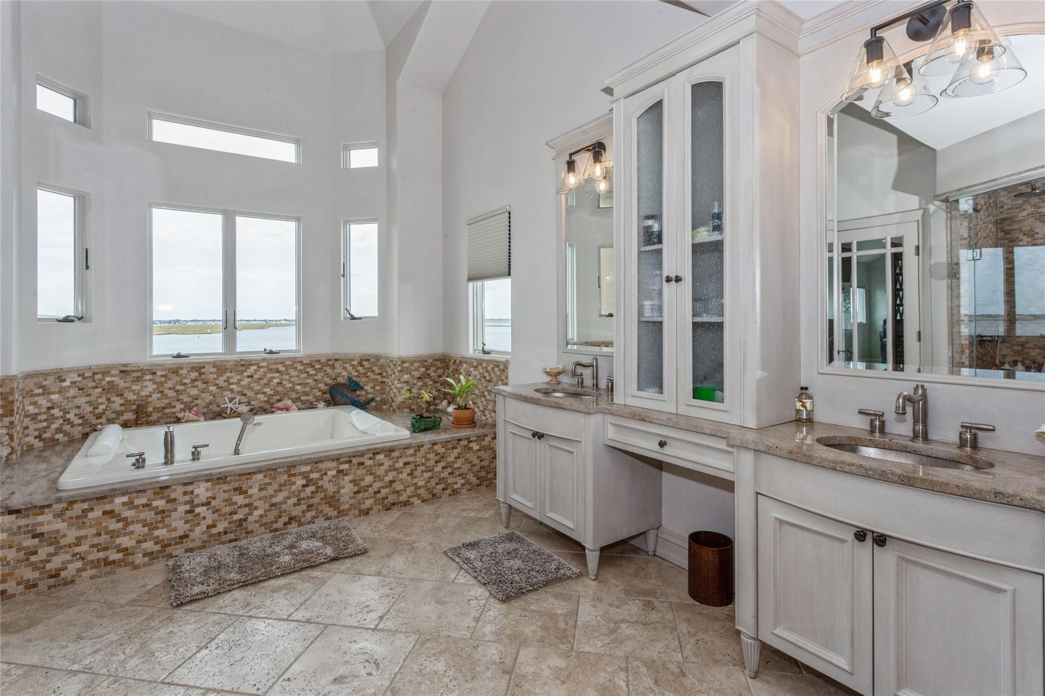 319 Harbor Drive, Lido Beach, New York image 20