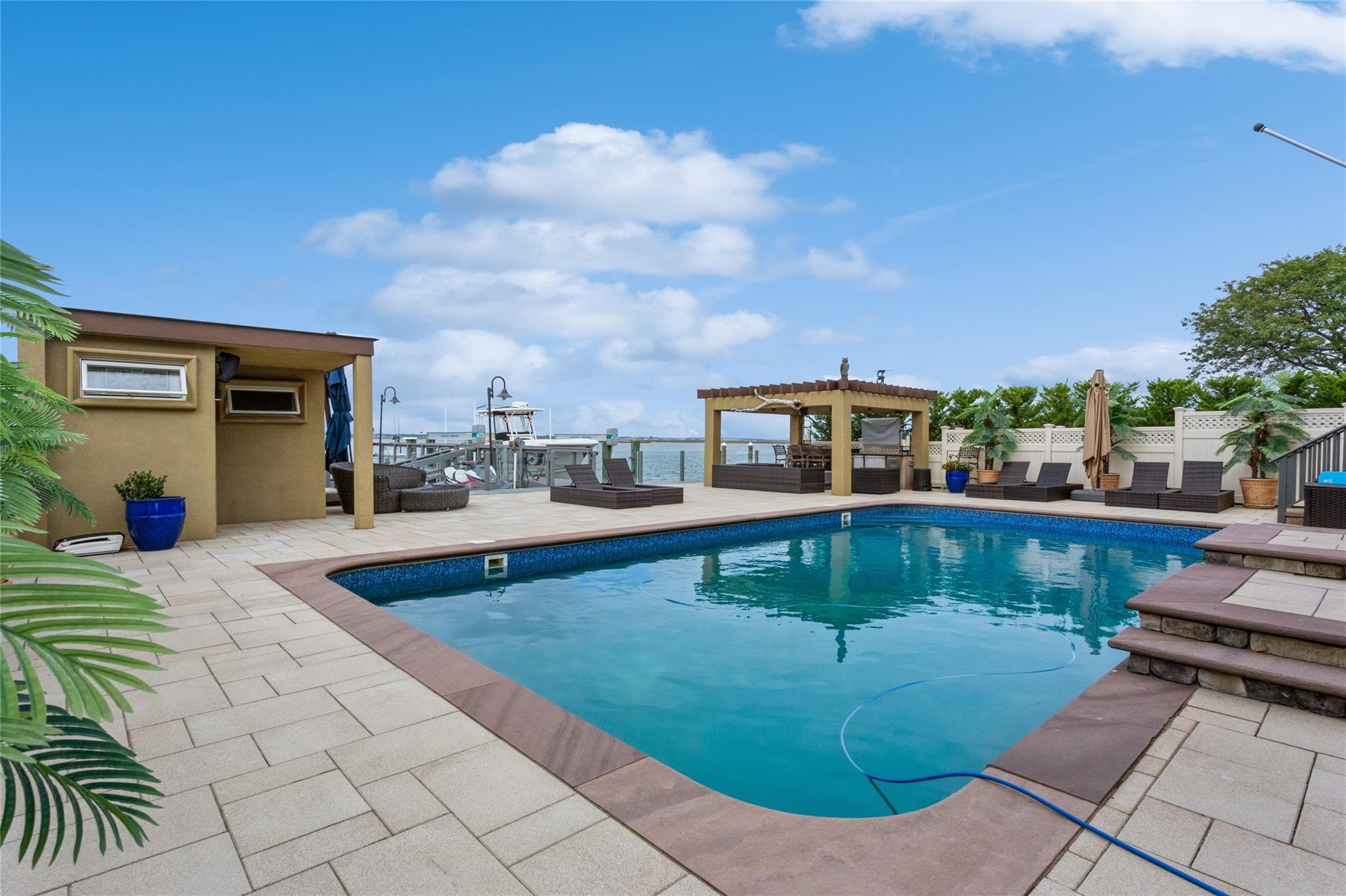 319 Harbor Drive, Lido Beach, New York image 2